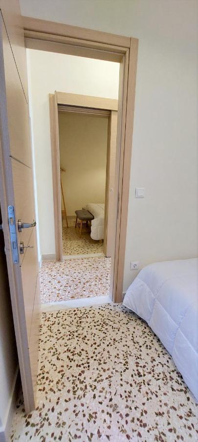Athens Plaka Family Suites Екстер'єр фото